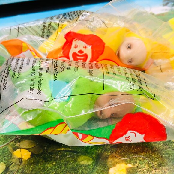 Vintage 1998 TELETUBBIES 24 piece Jigsaw Puzzle + 2 Unopened Y2K McDonalds Toys - Picture 7 of 11